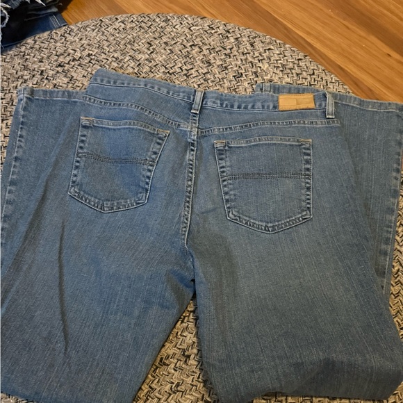 Classic Blue Women's Jeans - Picture 5 of 6